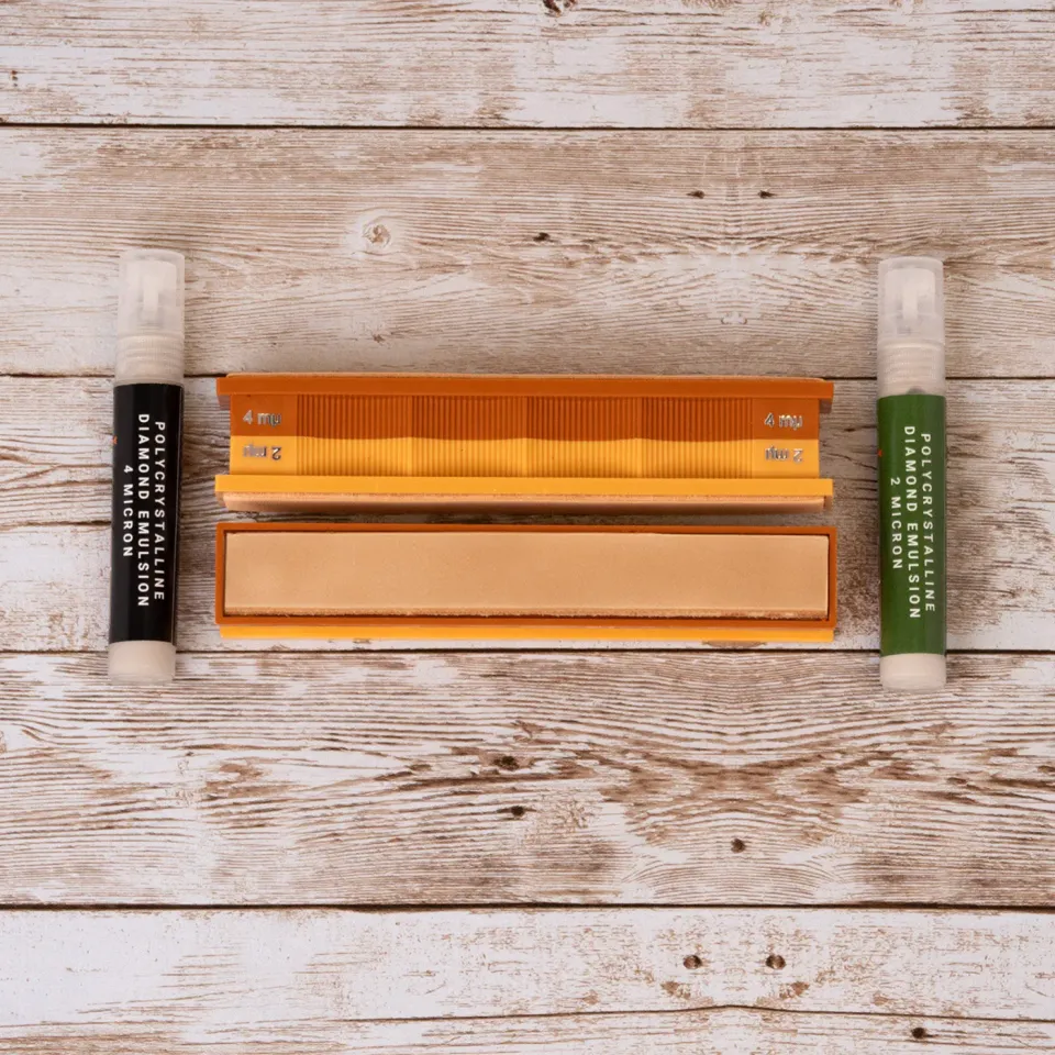 Wicked Edge Strop cuoio emulsione diamantata 4+2 micron
