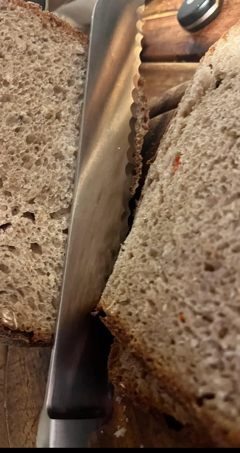 Güde Alpha Olive Coltello Pane 21 cm Ulivo