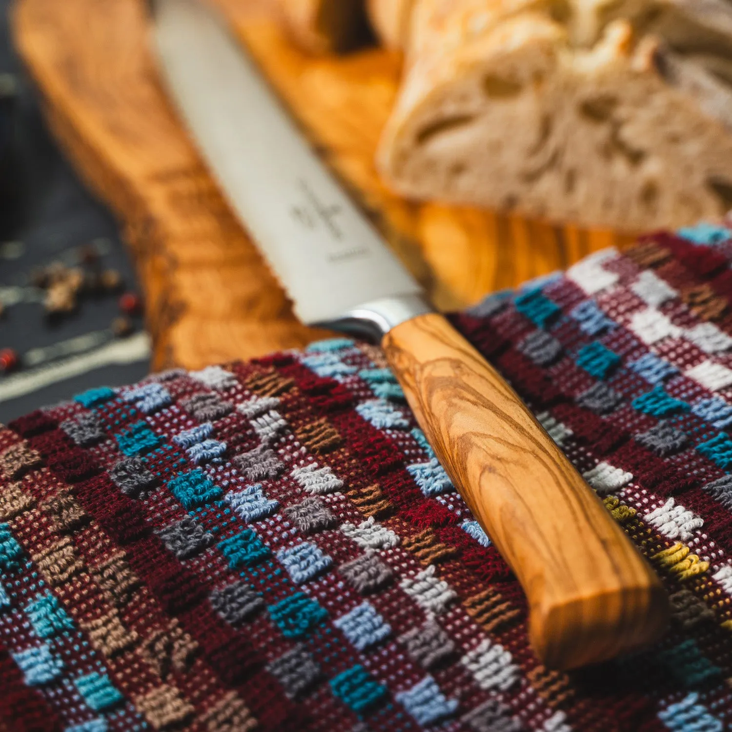 Schwertkrone Antonino Leto coltello pane forgiato 20 cm ulivo