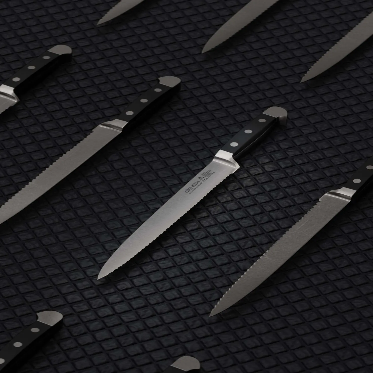 Güde Alpha coltello prosciutto 26 cm POM nero seghettato