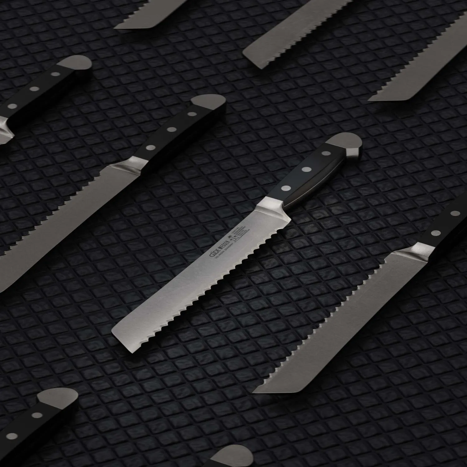 Güde Alpha coltello pane 21 cm nero seghettato